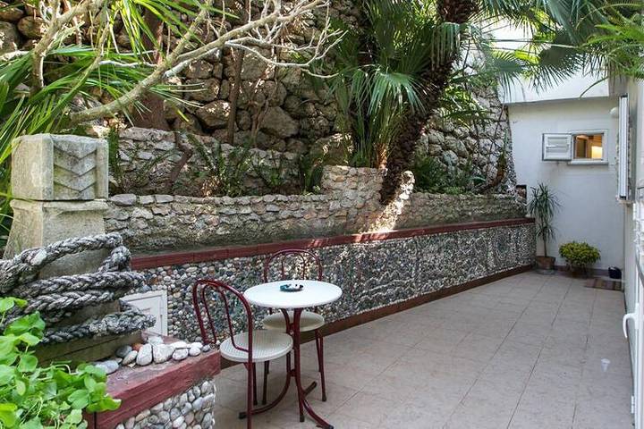 Ferienwohnung für 2 Personen, mit Balkon und Terrasse in Dubrovnik
