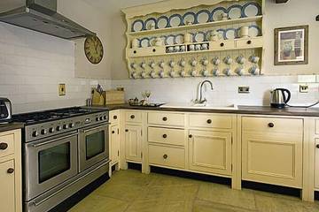 Glamping for 14 People in Peak District, Midlands, Photo 3