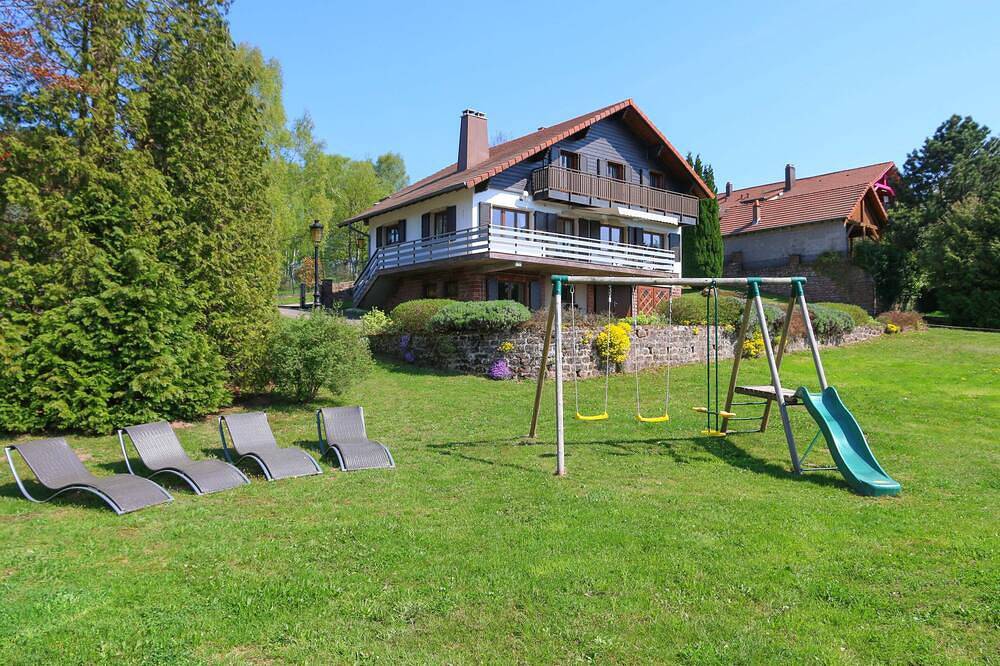 Le Chalet Beau Regard : un 4 étoiles dans un environnement privilégié in Dabo, Sarrebourg