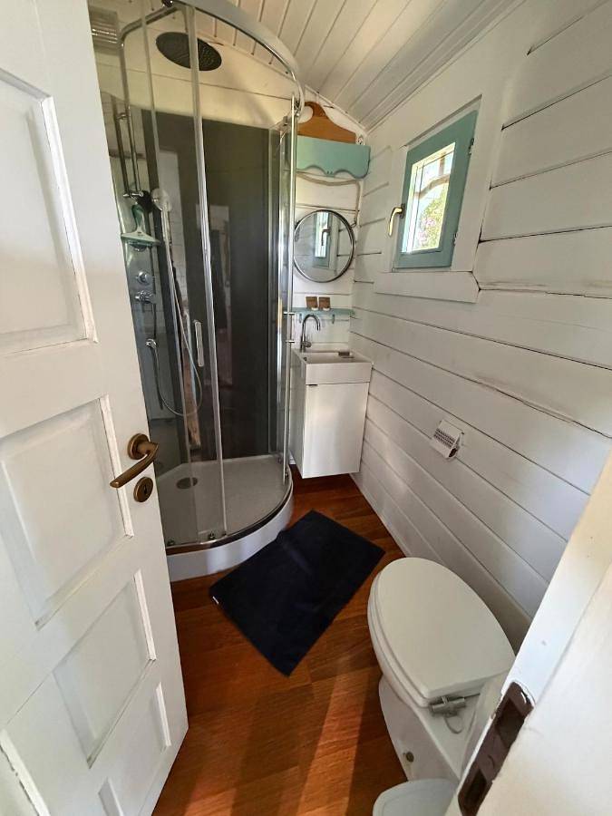 Appartement entier, La Roulotte à Raven in Le Houga, Gers