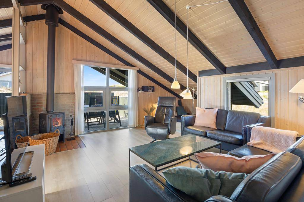 Holiday home with fireplace just 100 metres from the beach in Bjerregård, Holmsland Klit