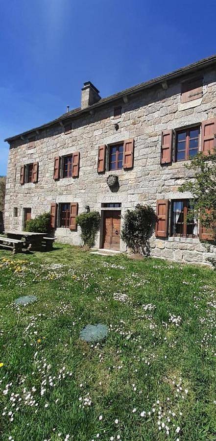 Location de vacances pour 6 personnes, avec terrasse dans Arzenc-d'Apcher - 2