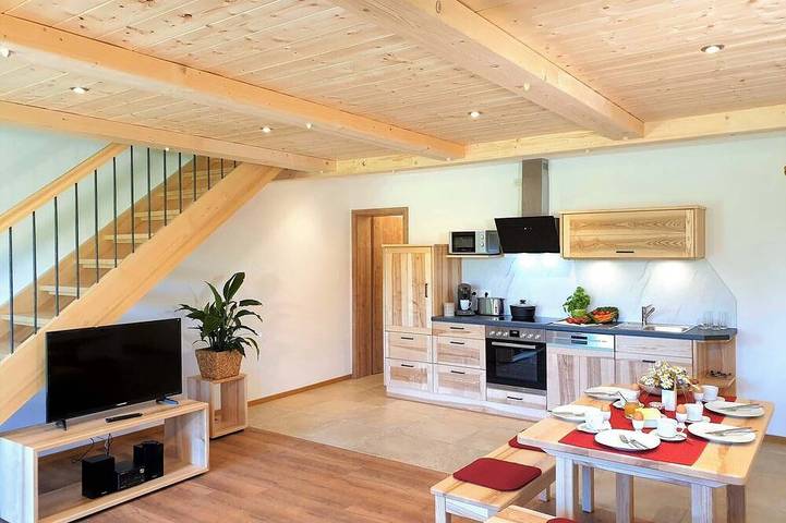 Ferienwohnung für 5 Personen, mit Balkon und Garten - 1