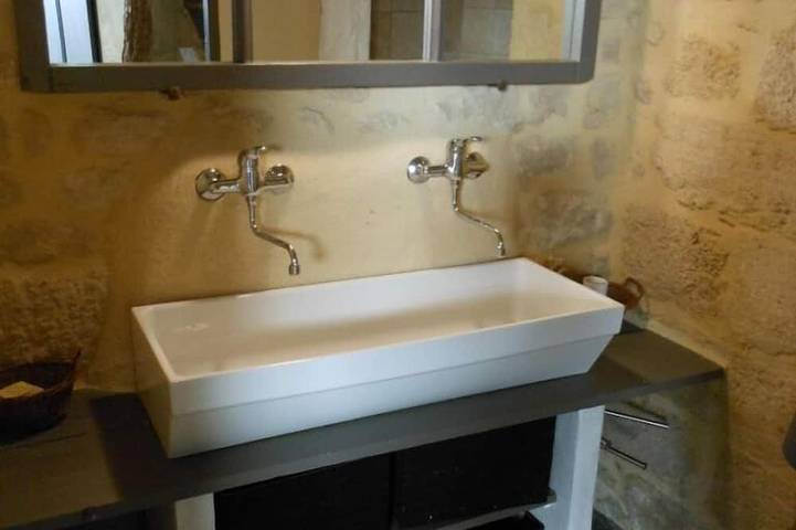 Gîte pour 6 personnes, avec terrasse à Vers-Pont-du-Gard - 3