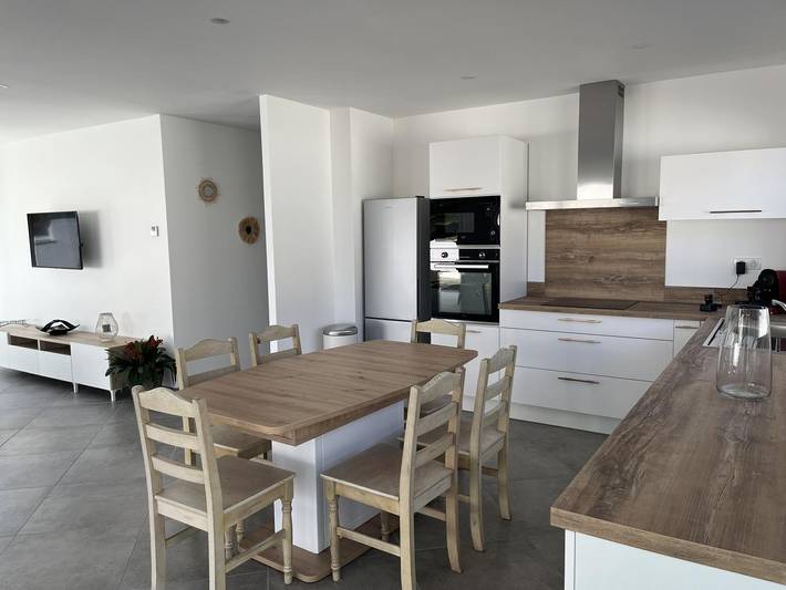 Gîte pour 6 personnes, avec terrasse ainsi que piscine et jardin, animaux acceptés à Saint-Martin-de-Seignanx - 4