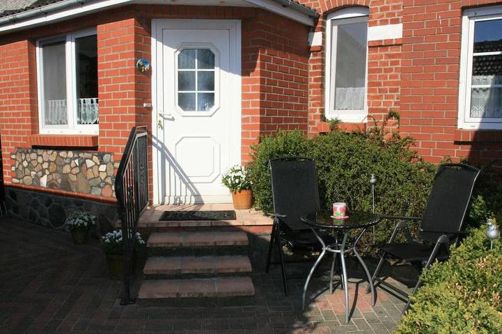 Ferienwohnung für 4 Personen, mit Terrasse und Garten in Satow