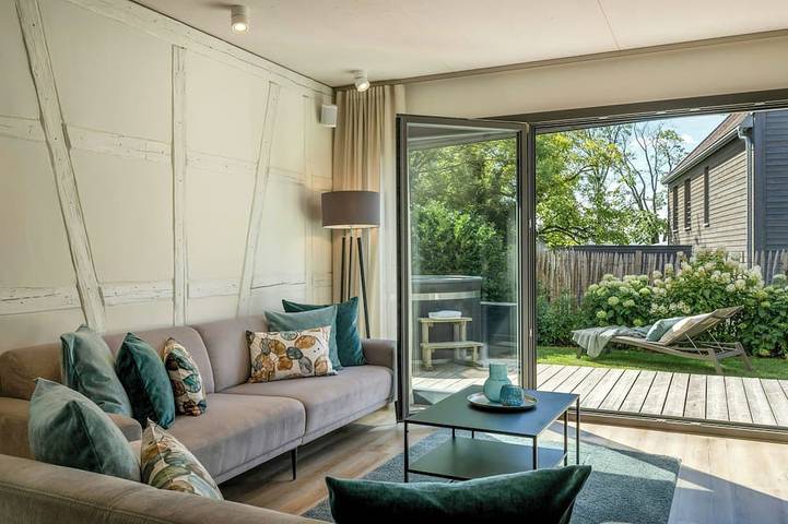 Ferienhaus für 8 Personen, mit Pool und Garten, mit Haustier