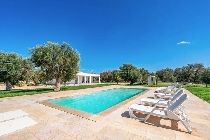 Villa für 6 Personen, mit Garten und Pool - 1