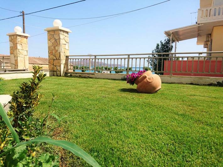 Gîte pour 3 personnes, avec jardin dans Kalyves - 4