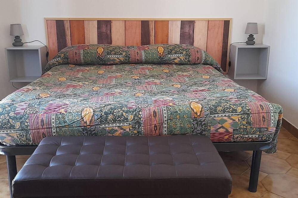 Pension 'B E B Beglia Alguer' mit Balkon, Wi-Fi und Klimaanlage in La Cunetta, Alghero