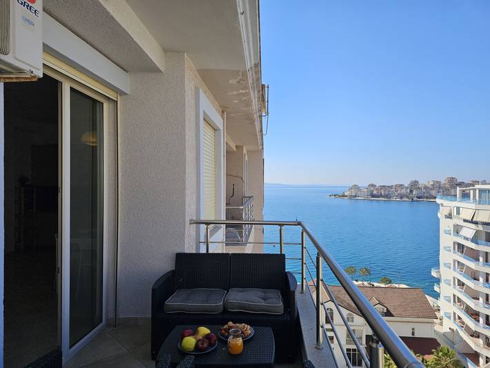 Ganze Wohnung, Ferienwohnung für 5 Personen mit Balkon in Sarandë, Vlorë