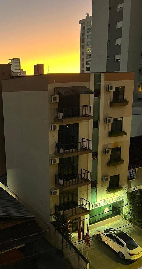 Pousadas para 2 pessoas, com jardim e piscina, com animais de estimação em Blumenau