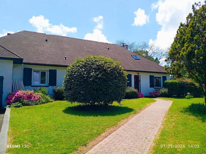 Location de vacances pour 2 personnes, avec vue ainsi que jardin et terrasse dans Geus D Oloron - 2