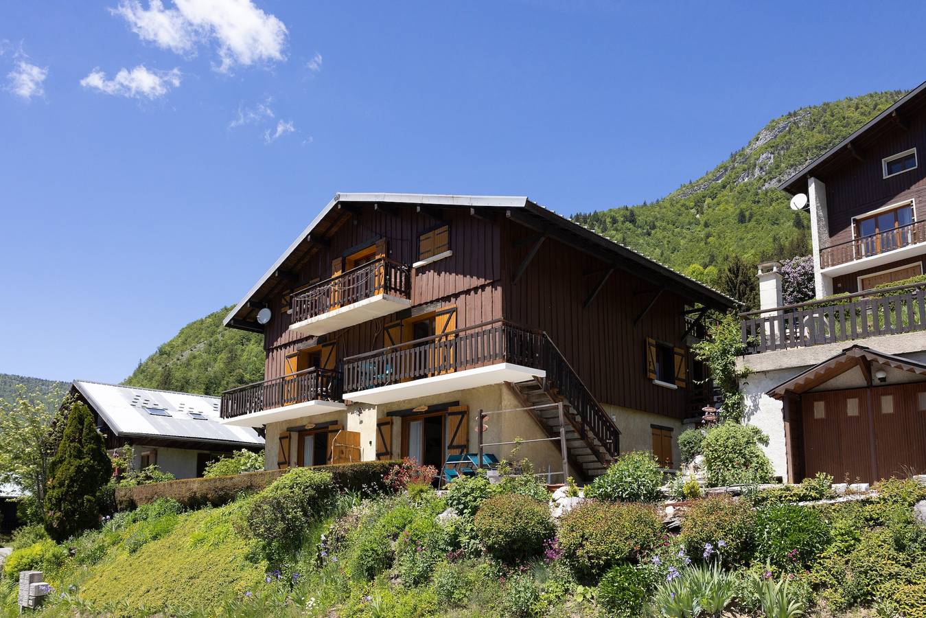 Appartement entier, Appartement « Le Skieur » avec vue montagne, balcon et Wi-Fi in Aillon-le-Jeune, Région de Chambéry