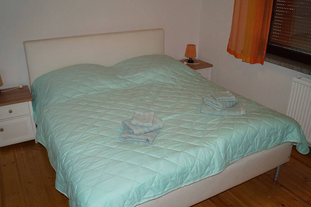 Ganze Wohnung, Ferienwohnung/App. für 3 Gäste mit 30m² in Greiz in Greiz, Region Greiz