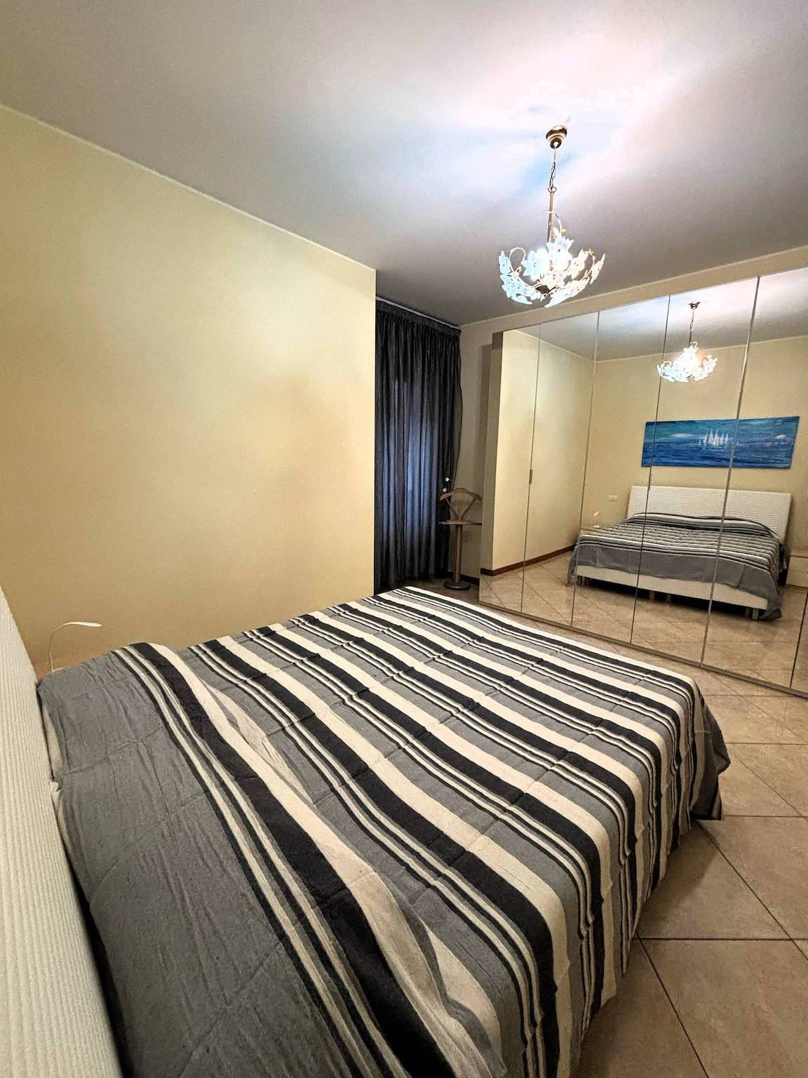 Entire apartment, Casa Lungolago in centro a Garda in Garda, Garda Mountains