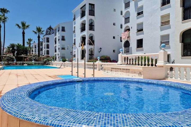Holiday rental for 6 people, with pool and balcony as well as garden in San Luis de Sabinillas