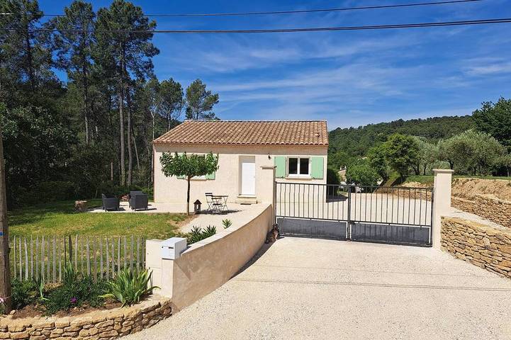 Location de vacances pour 4 personnes, avec terrasse et jardin à Saint-Alexandre
