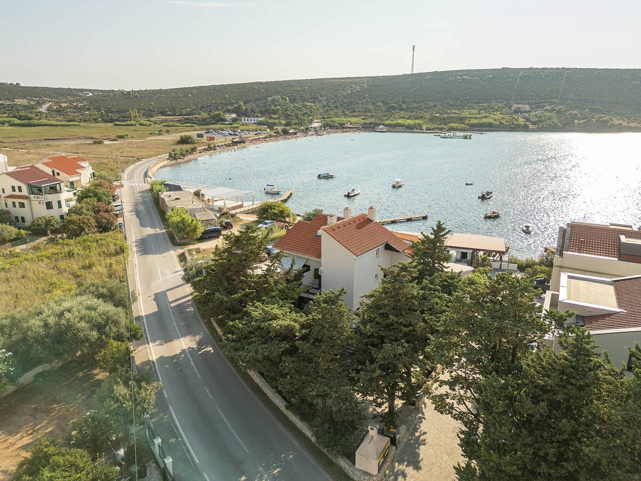 Ganze Wohnung, 2-Zimmer-Ferienwohnung am Strand Stara Novalja (Pag) A-9710-c in Stara Novalja, Pag