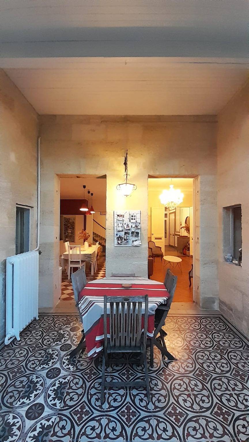  Superb House With Balcony In Talence in Burdeos, Región de Burdeos