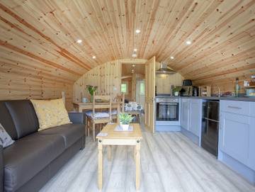 Glamping for 2 People in Ipplepen, Devon, Photo 2