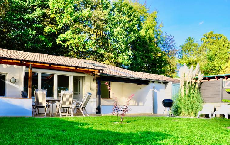 Bungalow für 4 Personen, mit Terrasse und Garten in der Vulkaneifel