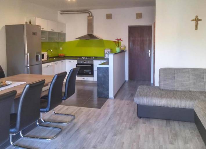 Gîte pour 8 personnes, avec Balcon et Vue à Tribunj - 3