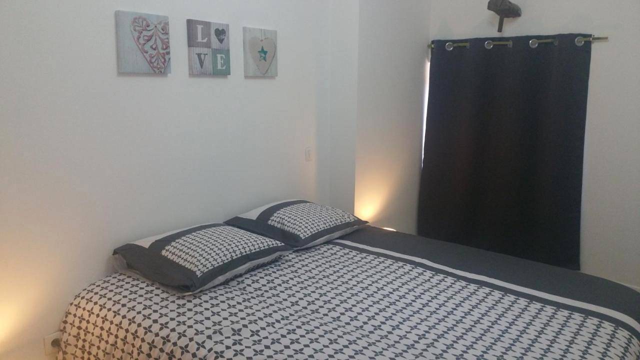 Appartement entier, Three-Bedroom Apartment in Saint-Jean-de-Fos, Région de Lodève