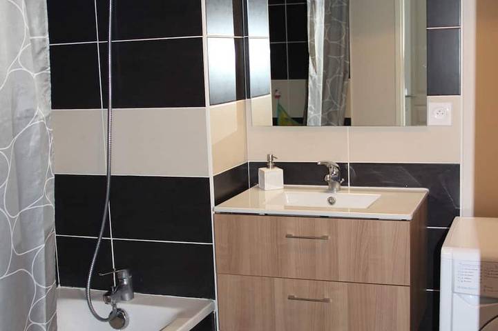 Gîte pour 4 personnes, avec terrasse à Lathuile - 3