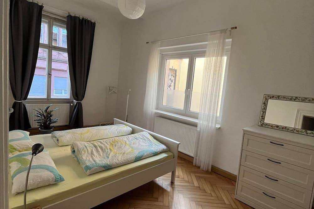 Haus Mittendrin - Fewo, Bad, Wc, 2 Schlafräume in Neustadt-Stadtmitte, Neustadt an der Weinstraße
