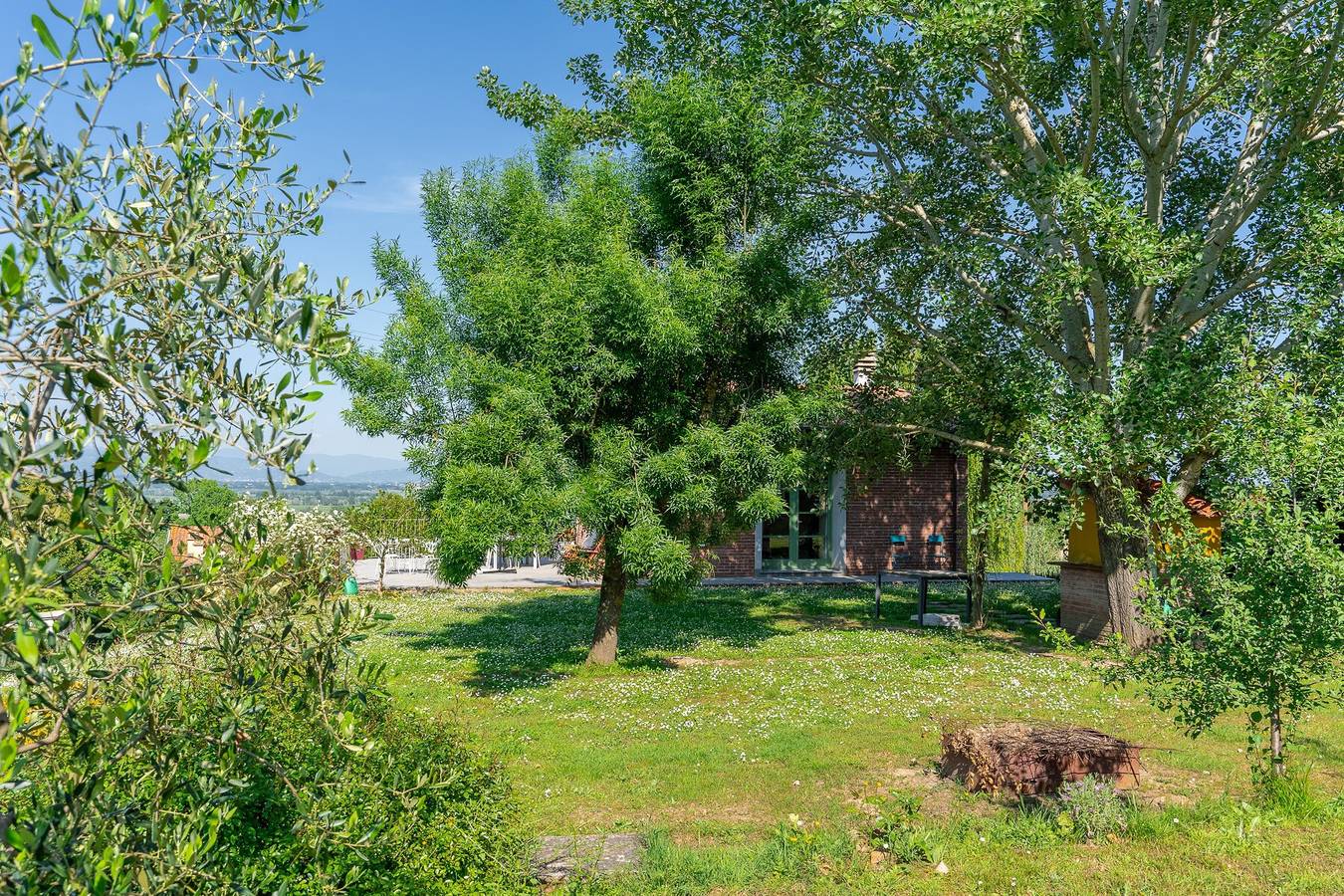 Casa vacanze 'Dulù - Luminoso Spazio' con giardino condiviso, balcone e Wi-Fi in Capannori, Provincia di Lucca