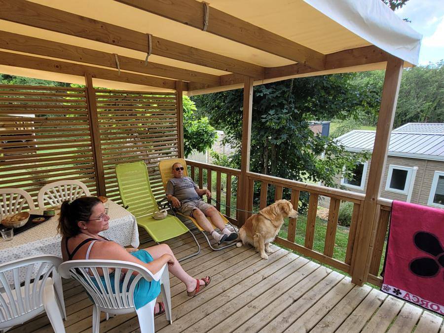 Camping La Castillonderie - Mobilheim 4 personen - Privilège 2 Zimmer - Ankleidezimmer - Klimaanlage + Tv in Thonac, Périgord Noir