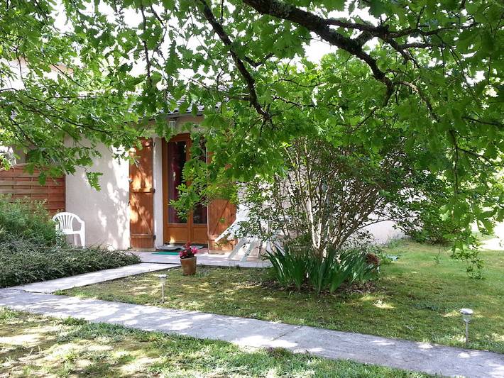 Gîte pour 3 personnes, avec jardin ainsi que terrasse et piscine, animaux acceptés dans le Tarn-et-Garonne - 2