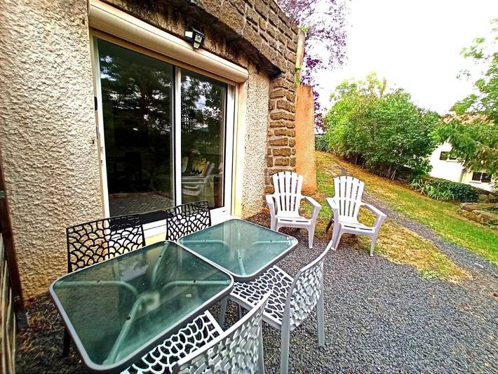 Gîte pour 5 personnes, avec vue et jardin à Polignac - 2