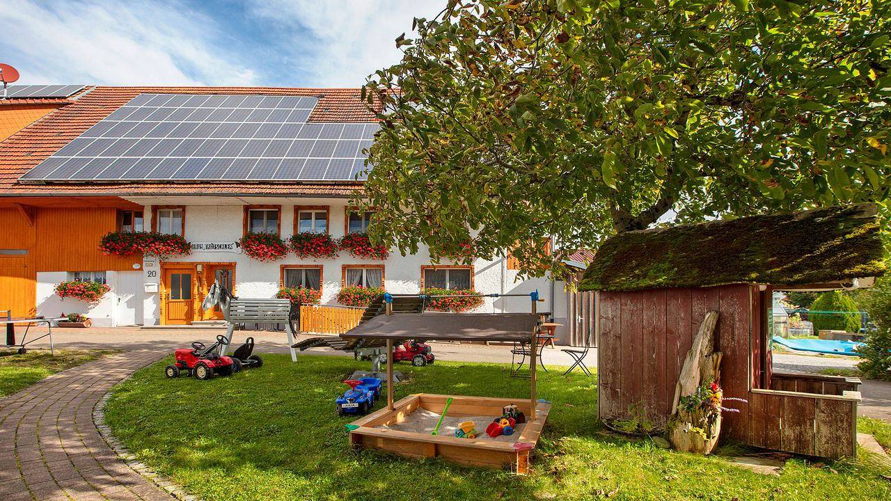 Ganze Ferienwohnung, Ferienwohnung für 6 Personen (60 m²) in Weilheim (Baden-Württemberg) in Weilheim, Südschwarzwald