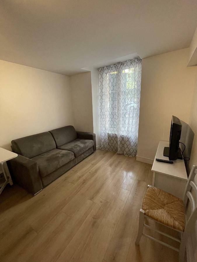 Location de vacances pour 36 personnes, avec Terrasse à Villiers-le-Bel - 4