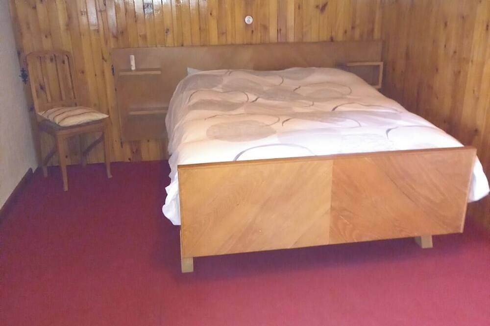 Chalet indépendant dans le Forez in Verrières-en-Forez, Montbrison