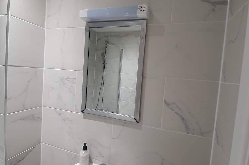 Entire apartment, Boutique Vertigo Apartment Central Kingston/london in Kingston upon Thames, London