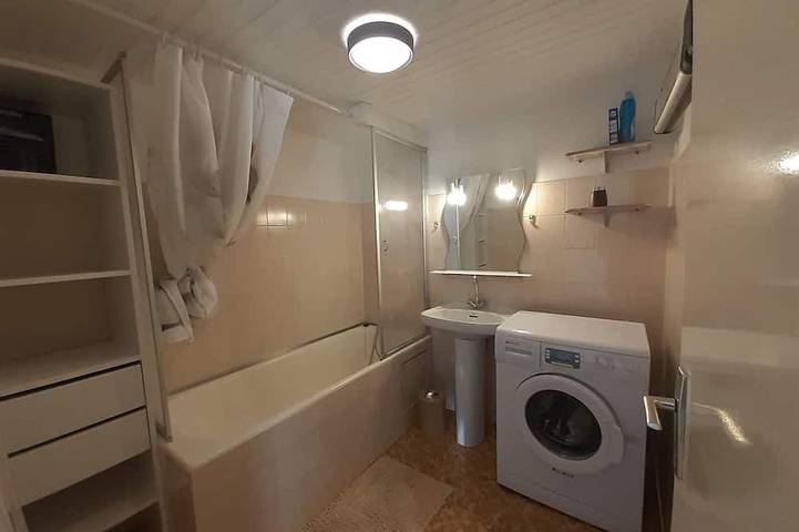 Location de vacances pour 4 personnes, avec jardin et terrasse, animaux acceptés dans Plage d'Orcino - 3