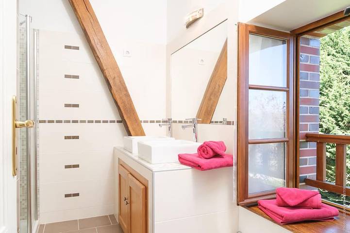 Maison de caractère avec piscine privée – Route des châteaux de la Loire in Région de Montargis