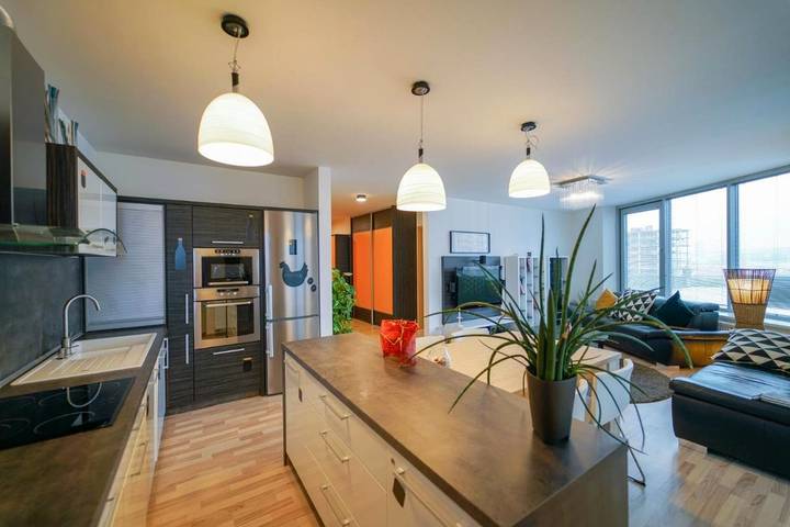 Apartament wakacyjny dla 10 osób, z widok i widok na jezioro oraz ogród w Bratysława
