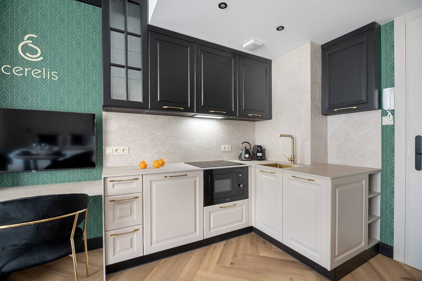 Ganze Ferienwohnung, Elegant Studio with a Balcony | Near the Spa Park in Ciechocinek, Kujawien-Pommern