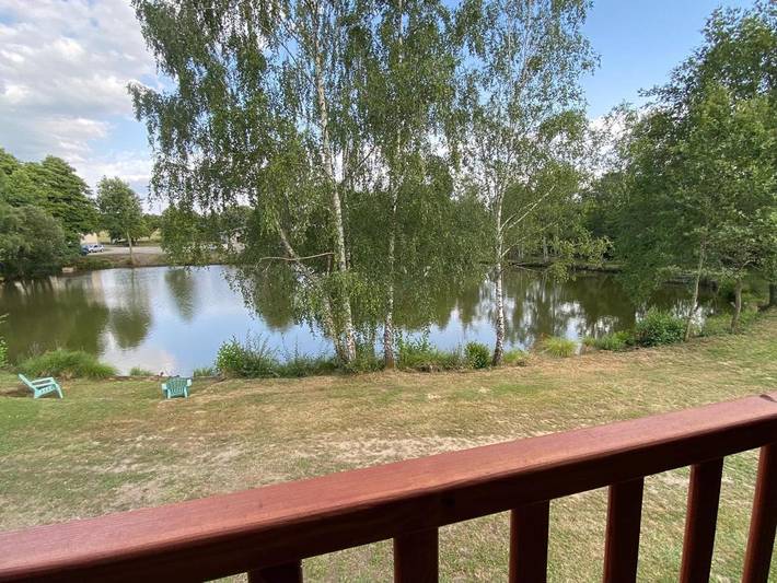 Chalet pour 4 personnes, avec vue ainsi que vue sur le lac et jardin, animaux acceptés dans Haute-Vienne - 2