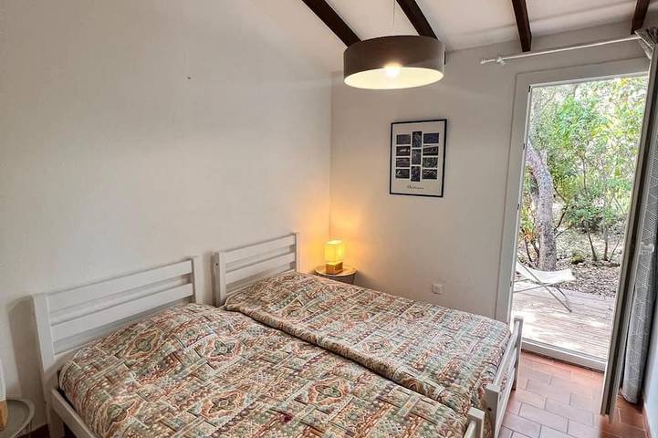 Appartamento intero, Accommodation Mésange 600m walk from SantaGiulia Jacuzzi in Santa Giulia, Porto Vecchio