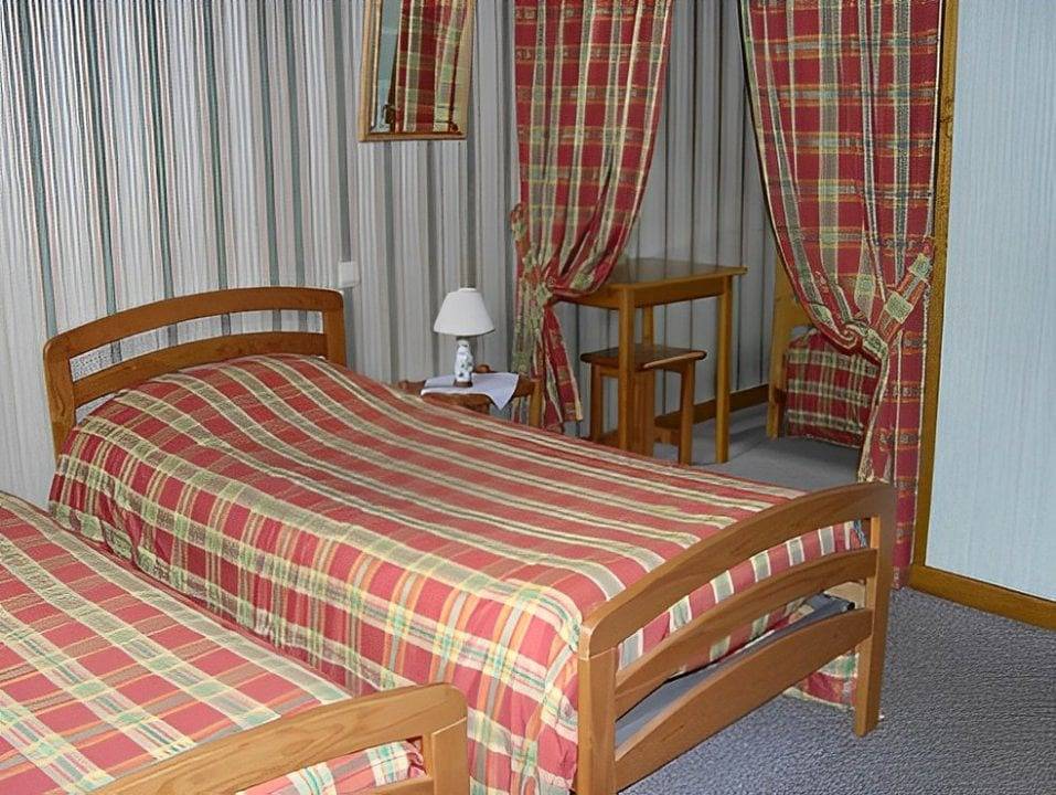 Chambre d'hôtes Ferme des Deux Vallées - Chambre 2 in Fridefont, Région de Saint-Flour