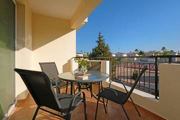 Apartment for 5 People in South Cyprus, Photo 1