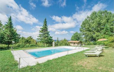 Agriturismo per 11 Persone in Apecchio, Valle del Metauro, Foto 1