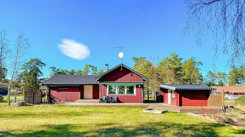 Ferienhaus für 8 Personen, mit Garten in Mönsterås und Umgebung