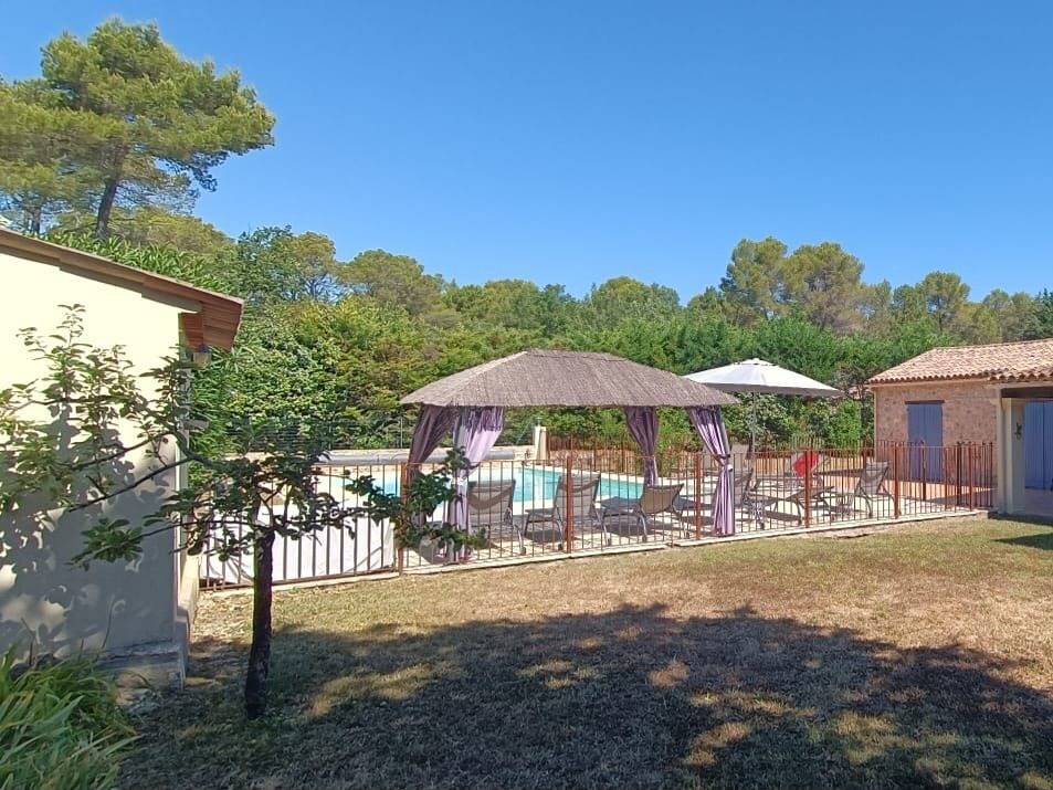 Bergerie en Pierre 33 m² - Climatisée - Grande piscine in Fayence, Région de Draguignan