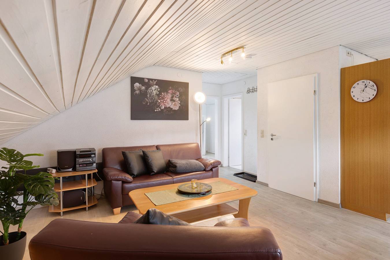 Ganze Wohnung, Ferienwohnung Dahlie, 60 qm, 1 Schlafzimmer, max. 3 Personen in Münsingen, Neckar-Alb